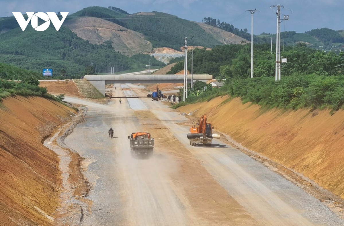 Xây dựng cao tốc Tuyên Quang – Phú Thọ