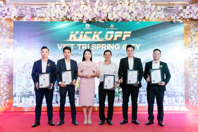 Các đại lý nhận Giấy chứng nhận đại lý phân phối chính thức Dự án Việt Trì Spring City