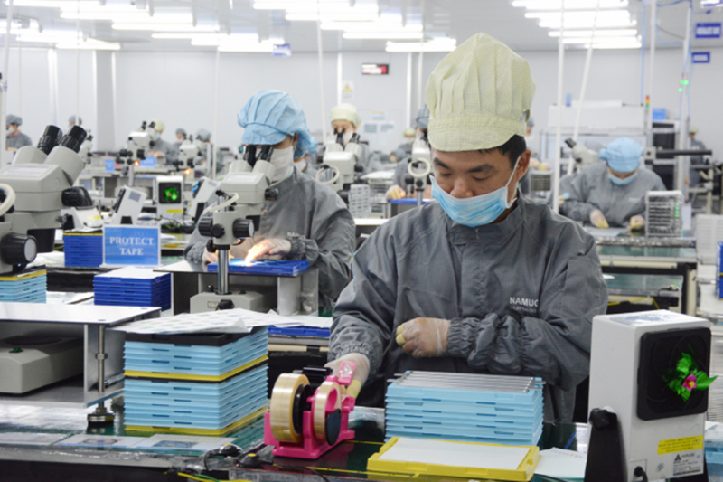 Sản xuất linh kiện điện tử tại Công ty TNHH Công Nghệ Namuga Phú Thọ (Khu công nghiệp Thụy Vân)